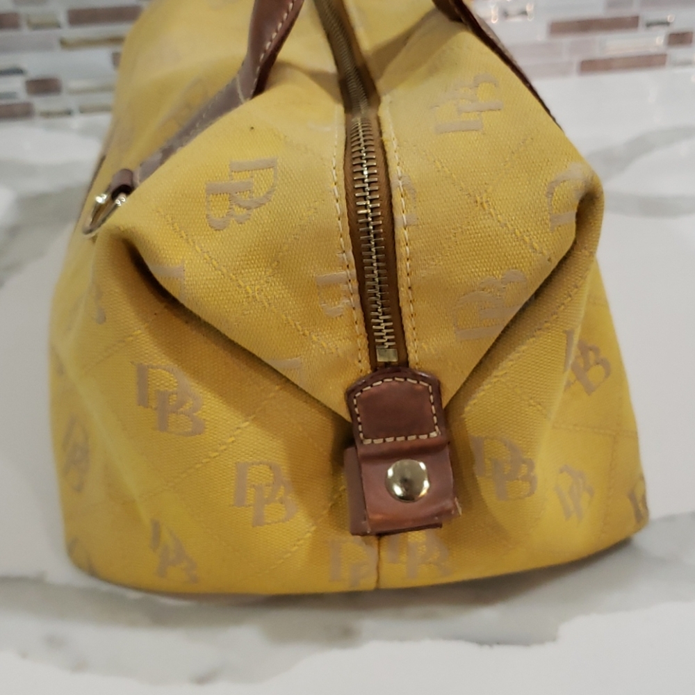 Dooney & Bourke - Picture 4 of 11